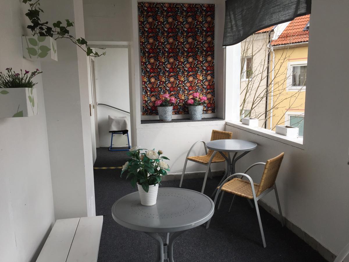 Hoejdens Lagprishotell Mönsterås Zewnętrze zdjęcie