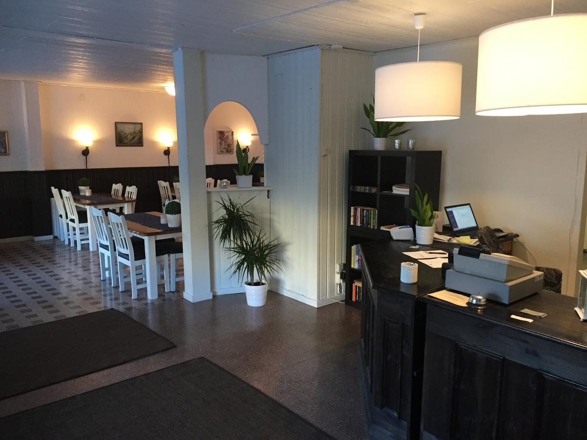 Hoejdens Lagprishotell Mönsterås Zewnętrze zdjęcie