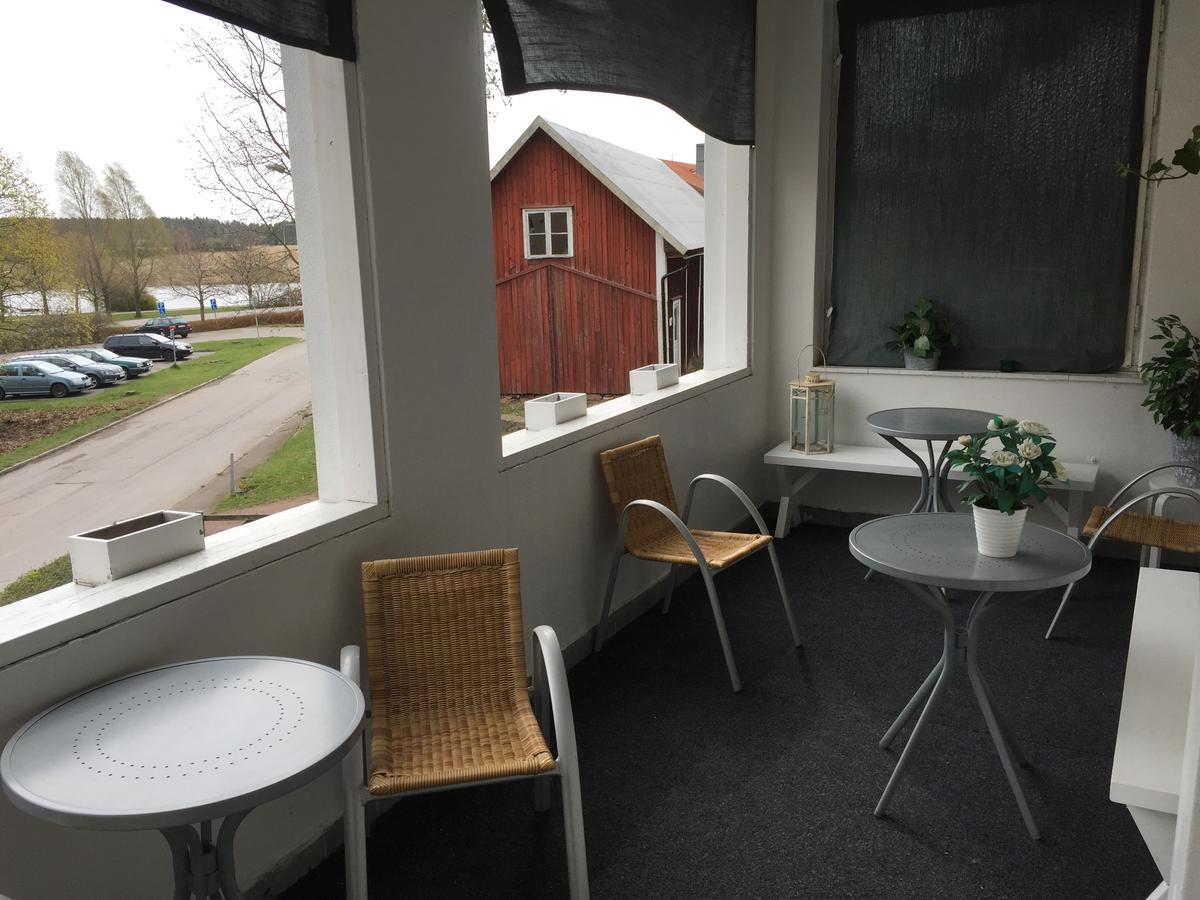 Hoejdens Lagprishotell Mönsterås Zewnętrze zdjęcie