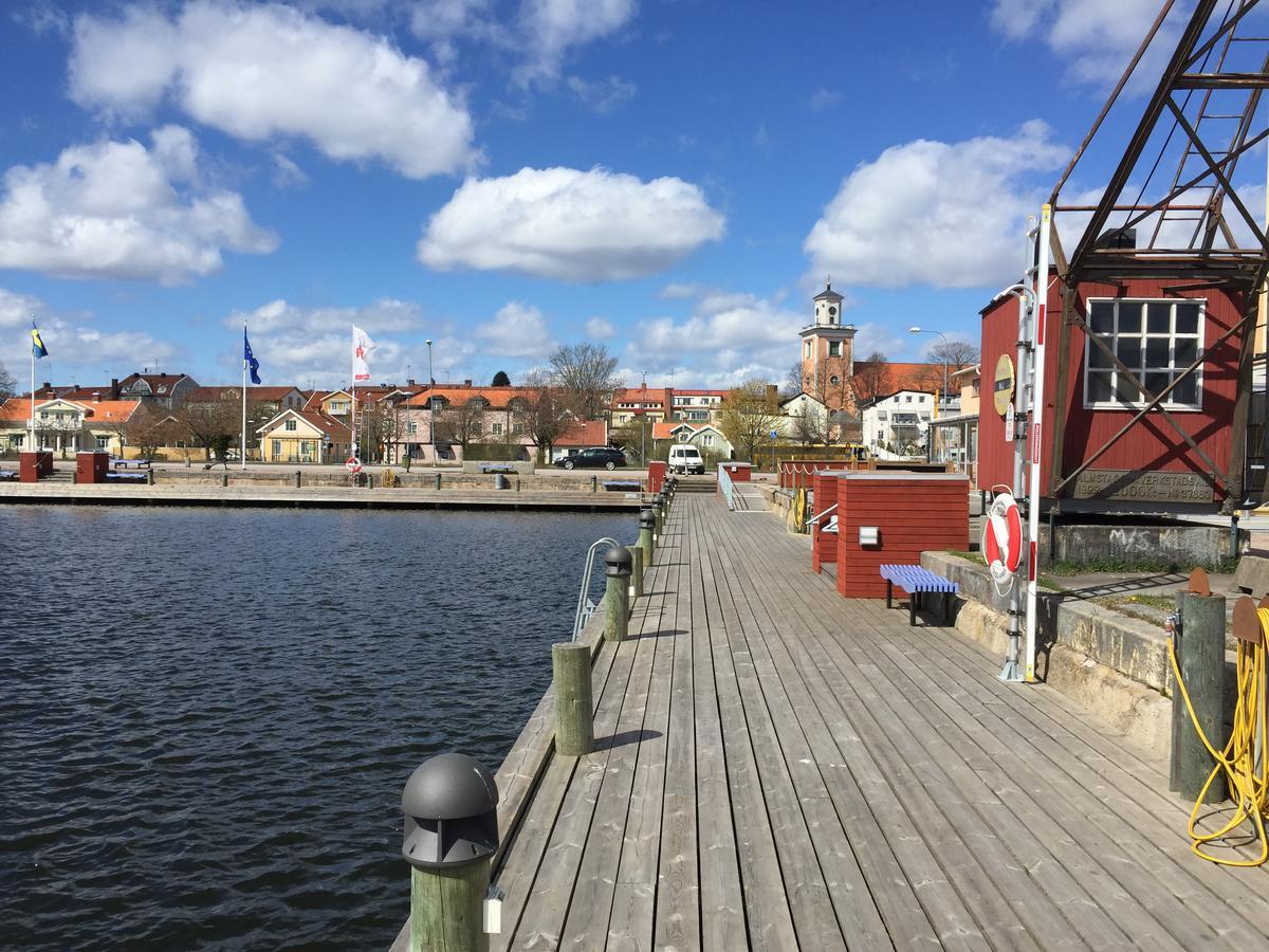 Hoejdens Lagprishotell Mönsterås Zewnętrze zdjęcie
